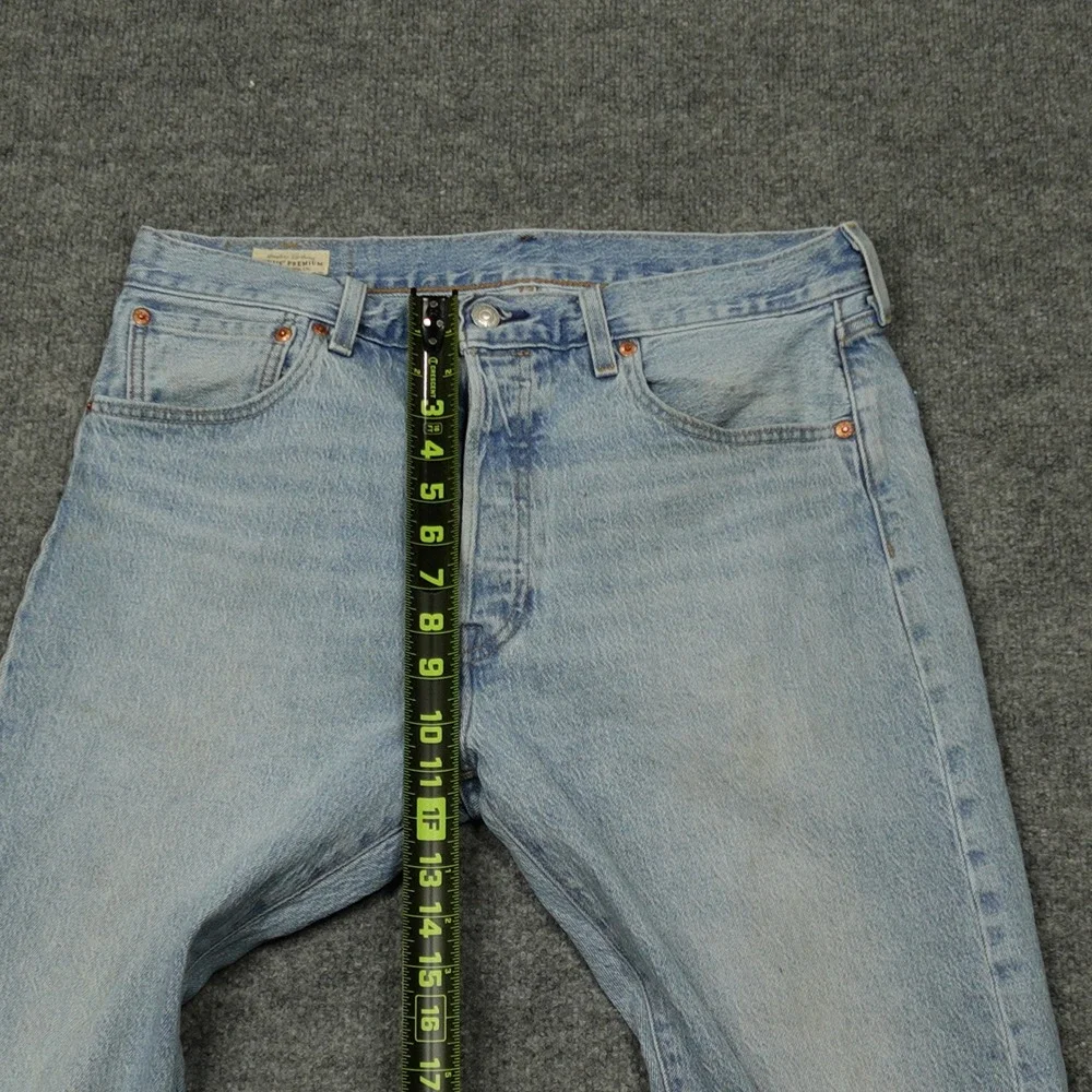 Levi's 501 Jeans Mens 33x32 Light Blue Premium Straight Leg Button Fly Stretch